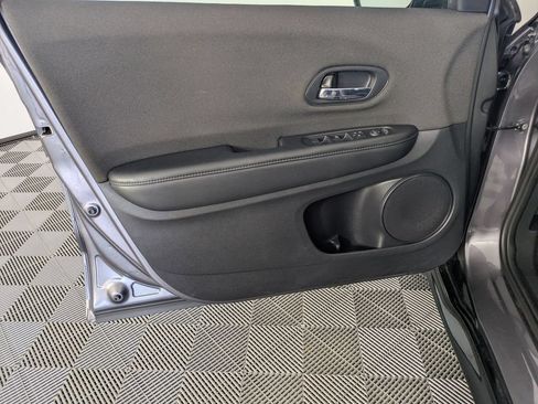 Used 2022 Honda HR-V Sport image 9