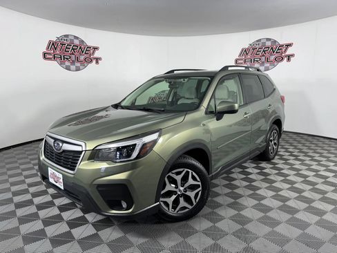 Used 2021 Subaru Forester Premium AWD/4WD image 1