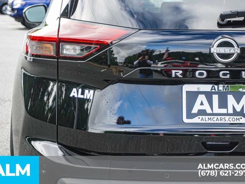 Used 2026 Nissan Rogue SL FWD image 13