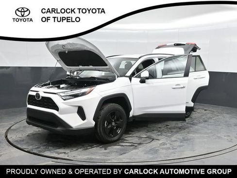 Used 2025 Toyota RAV4 XLE image 49
