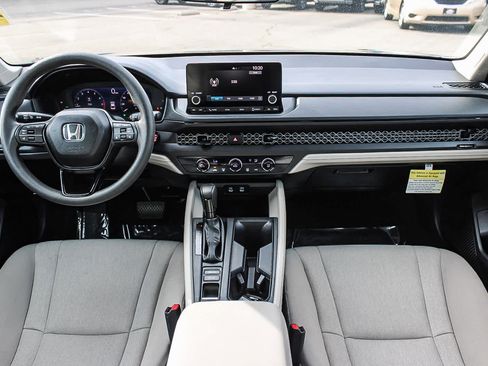 Used 2025 Honda Accord LX image 12