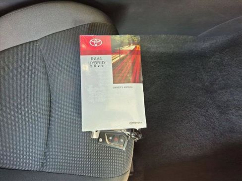 Certified 2025 Toyota RAV4 LE AWD/4WD image 27
