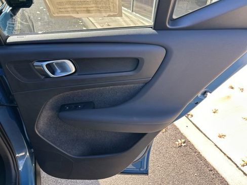 Certified 2025 Volvo XC40 B5 Plus image 12