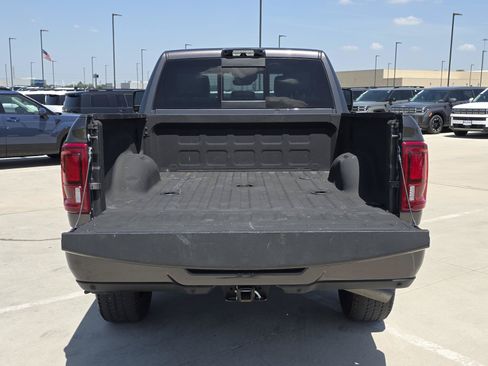 Used 2025 RAM 2500 Laramie AWD/4WD image 8