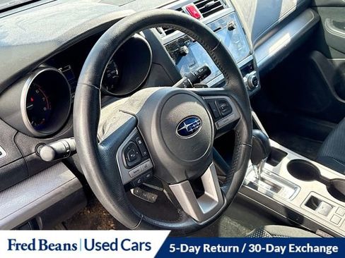 Used 2017 Subaru Outback 2.5i Premium image 9