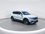Certified 2022 Volkswagen Tiguan SE w/ Panoramic Sunroof Package image 2