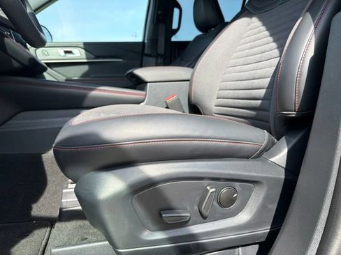 New 2026 Ford Explorer ST-Line w/ ST-Line Street Pack AWD/4WD image 21