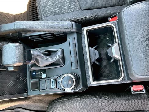 Used 2025 Toyota 4Runner SR5 AWD/4WD image 14
