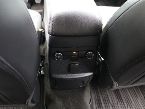 Used 2017 Ford Explorer XLT w/ Equipment Group 202A AWD/4WD image 16