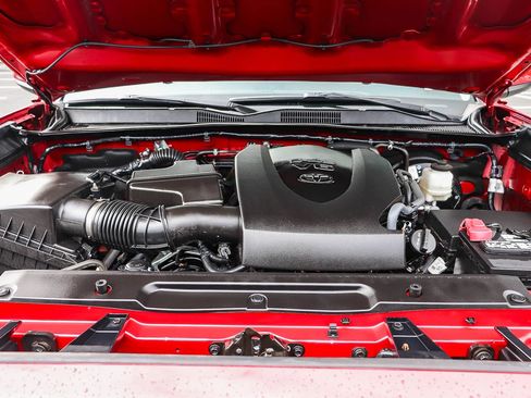 Certified 2023 Toyota Tacoma SR image 33