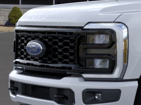 New 2026 Ford F250 XL w/ STX Appearance Package AWD/4WD image 17