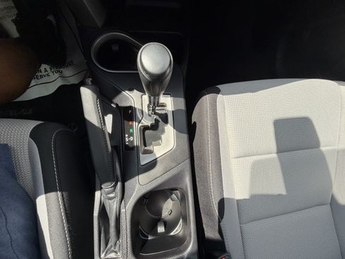 Used 2018 Toyota RAV4 XLE FWD image 23