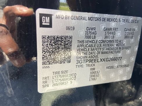 Certified 2019 GMC Sierra 1500 AT4 w/ Off Road Performance Package AWD/4WD image 34