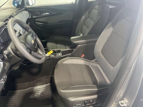 Used 2023 Chevrolet TrailBlazer LT w/ Convenience Package FWD image 18