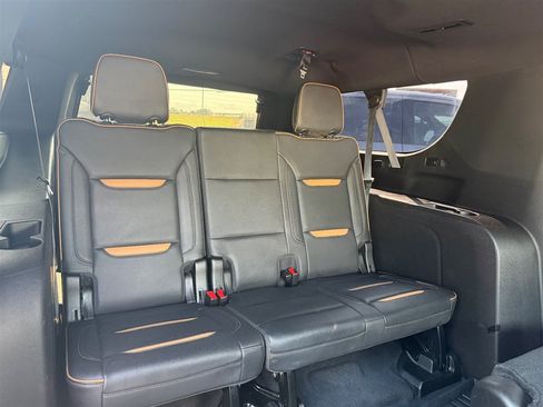 Used 2021 GMC Yukon XL AT4 w/ AT4 Premium Plus Package AWD/4WD image 37