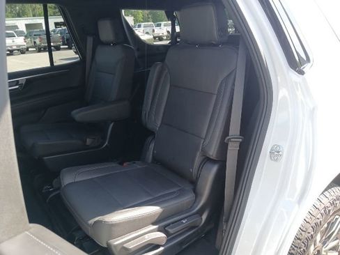 Used 2025 Chevrolet Tahoe Z71 w/ Comfort Package AWD/4WD image 26