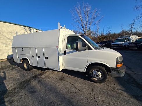 Used 2012 GMC Savana 3500 image 10