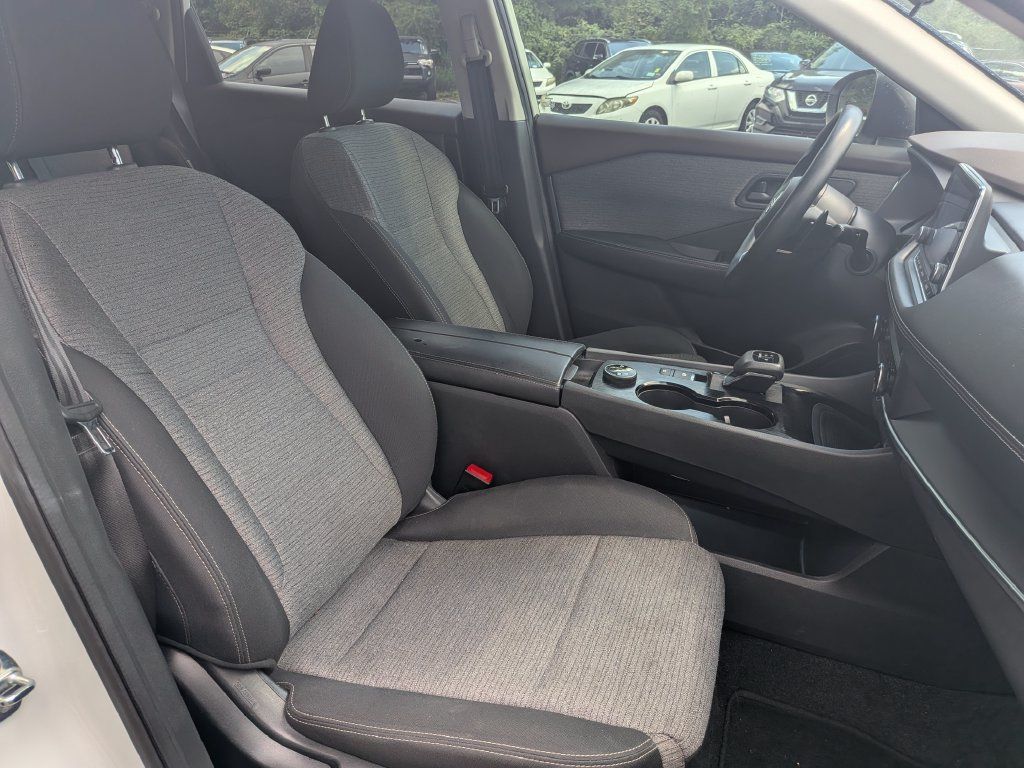 Used 2022 Nissan Rogue S AWD/4WD image 28