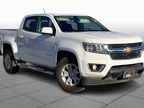 Used 2020 Chevrolet Colorado LT w/ LT Convenience Package image 2