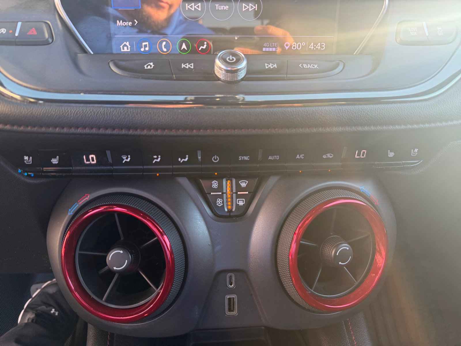 Used 2020 Chevrolet Blazer RS AWD/4WD image 25