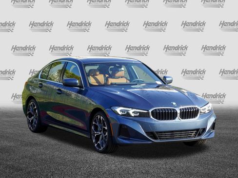 Certified 2025 BMW 330i Sedan RWD image 2