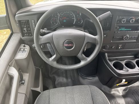 Used 2024 GMC Savana 2500 w/ Driver Convenience Package image 27