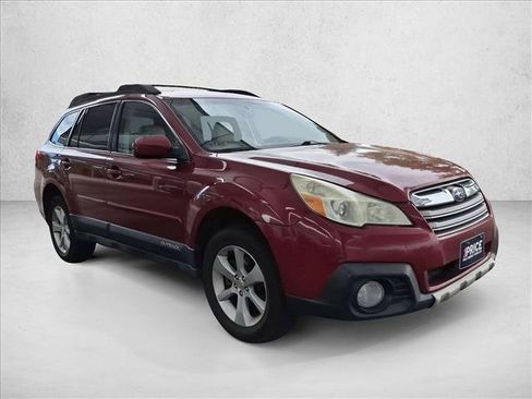 Used 2013 Subaru Outback 3.6R Limited AWD/4WD image 3