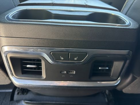 Used 2024 GMC Sierra 1500 Denali Ultimate AWD/4WD image 22