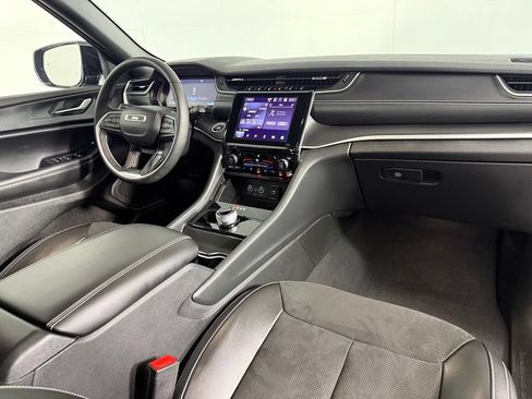 Certified 2023 Jeep Grand Cherokee Altitude AWD/4WD image 14