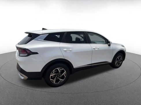 Used 2025 Kia Sportage LX FWD image 15