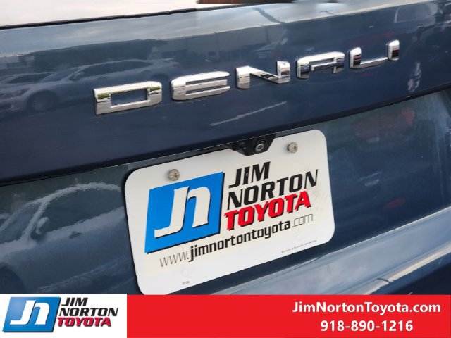Used 2026 GMC Yukon Denali AWD/4WD image 12