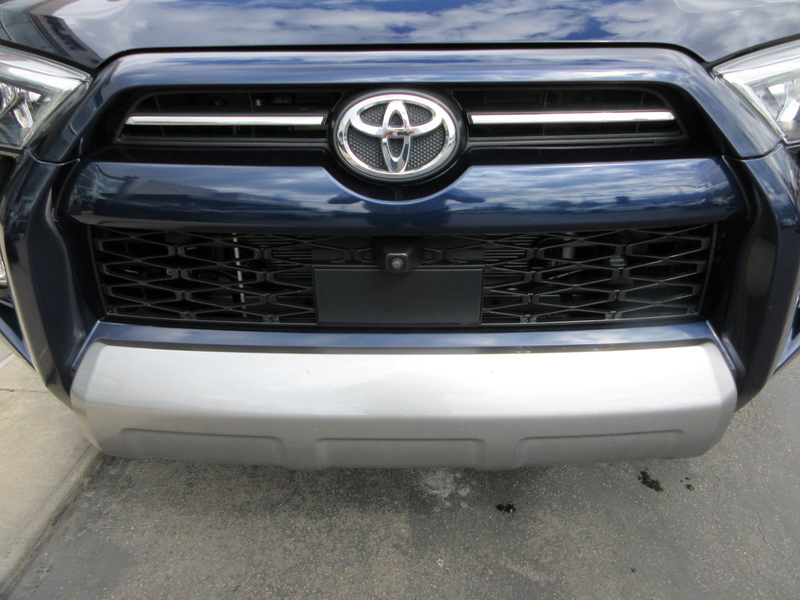 Used 2023 Toyota 4Runner TRD Off-Road Premium w/ Off Road Premium Plus Package AWD/4WD image 16