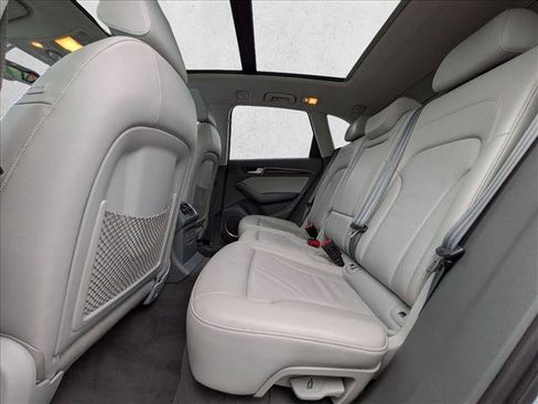 Used 2016 Audi Q5 2.0T Premium Plus w/ Technology Package image 19