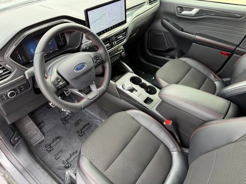 Certified 2023 Ford Escape ST-Line w/ Tech Pack #1 FWD image 12