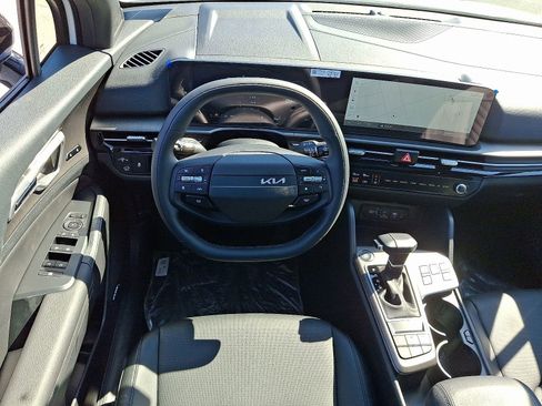 New 2026 Kia Sportage X-Line w/ X-Line Technology Package image 12