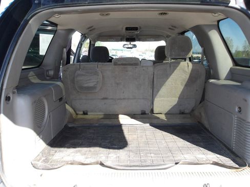Used 2004 Chevrolet Tahoe LS AWD/4WD image 11