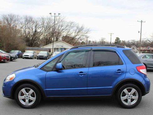 Used 2012 Suzuki SX4 AWD Hatchback image 12