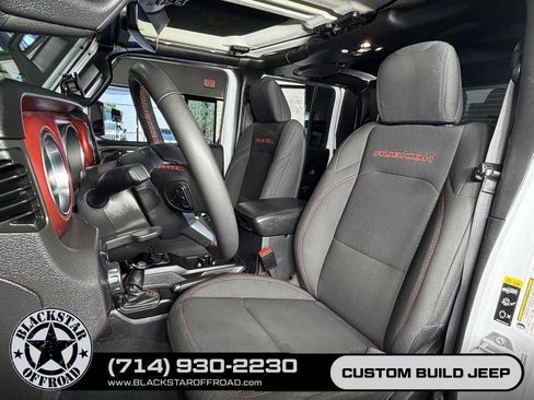 Used 2023 Jeep Gladiator Rubicon w/ Trailer Tow Package AWD/4WD image 16