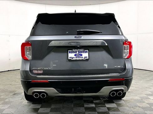 Used 2021 Ford Explorer Platinum w/ Equipment Group 601A image 4