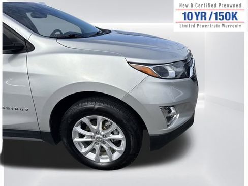 Used 2020 Chevrolet Equinox LS w/ LS Convenience Package image 4