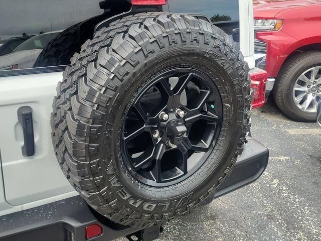 Used 2024 Jeep Wrangler Unlimited Sport AWD/4WD image 6