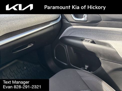 Used 2024 Jeep Compass Sport image 26