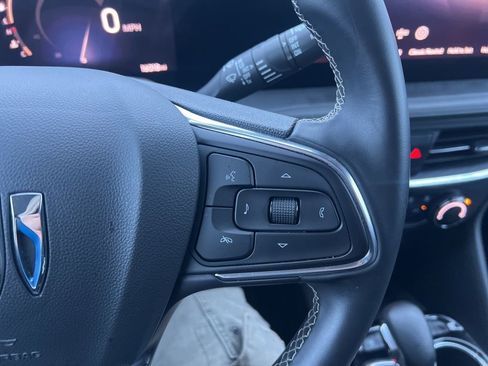 Used 2025 Buick Encore GX Preferred image 16