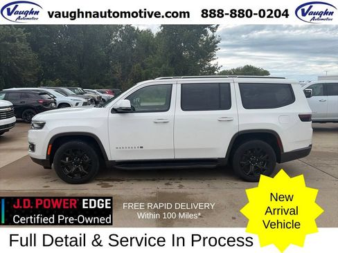 Used 2022 Jeep Wagoneer Series II AWD/4WD image 1