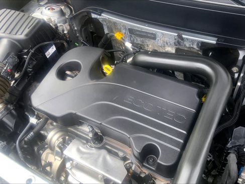 Used 2023 Chevrolet Equinox LS w/ LS Convenience Package image 30