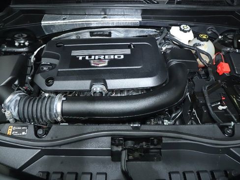 Used 2023 Cadillac XT4 Luxury w/ Cold Weather Package image 35