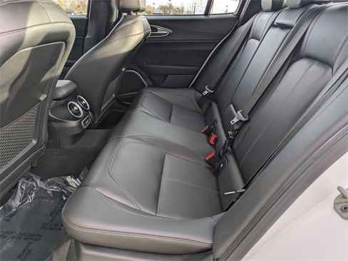 Certified 2022 Alfa Romeo Giulia Ti image 26