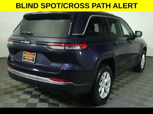 Used 2024 Jeep Grand Cherokee Limited image 10