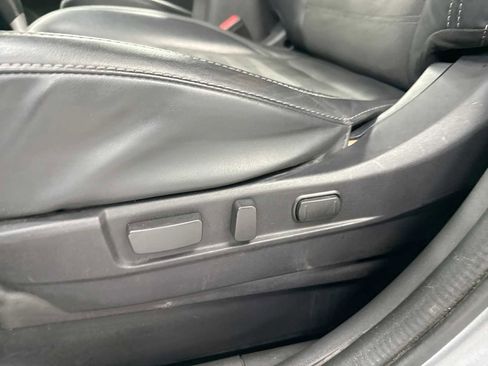 Used 2020 Mitsubishi Outlander SE AWD/4WD image 14