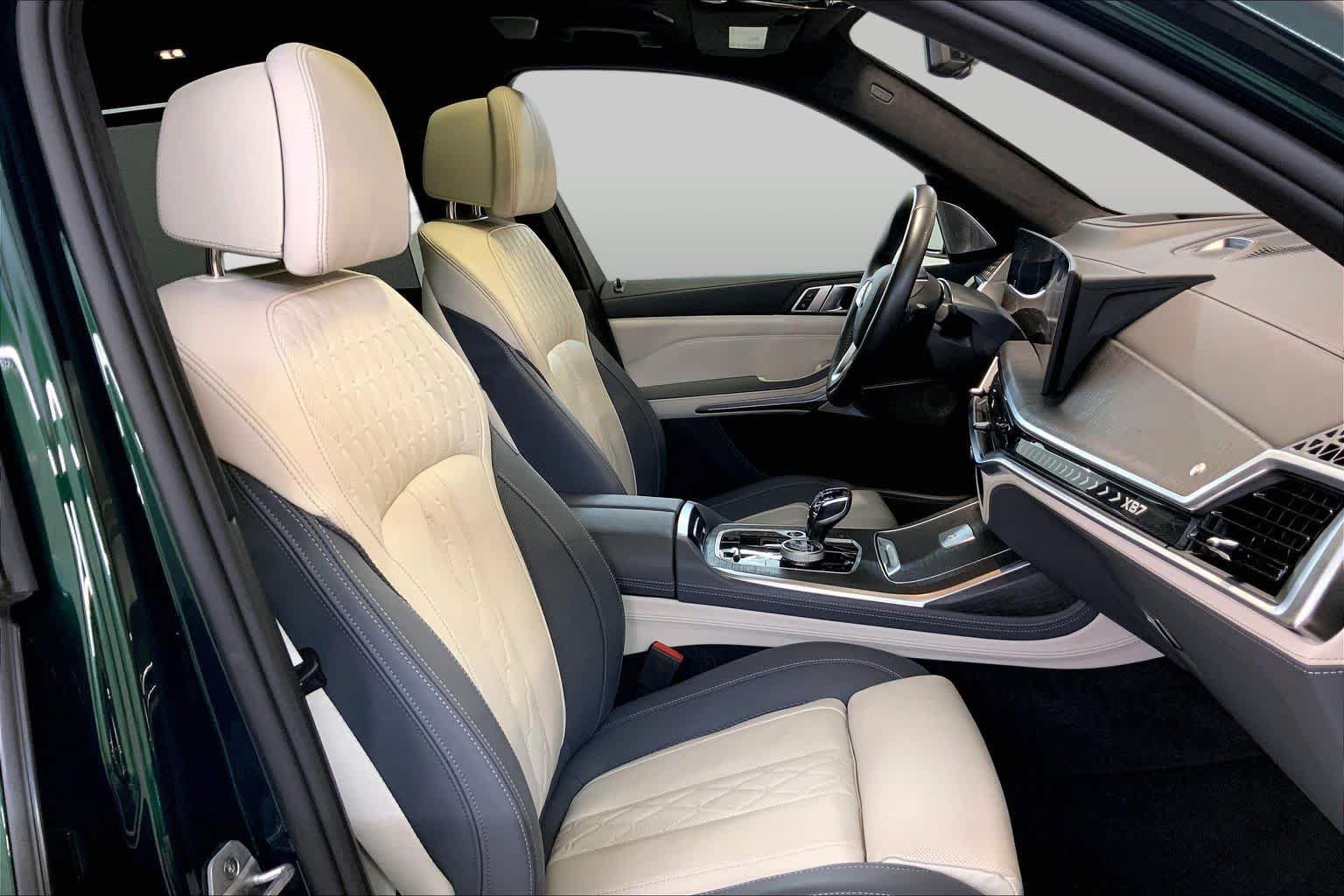 Used 2025 BMW ALPINA XB7 AWD/4WD image 8